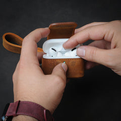 Custom Leather Airpods Pro Case with Magnetic Lid