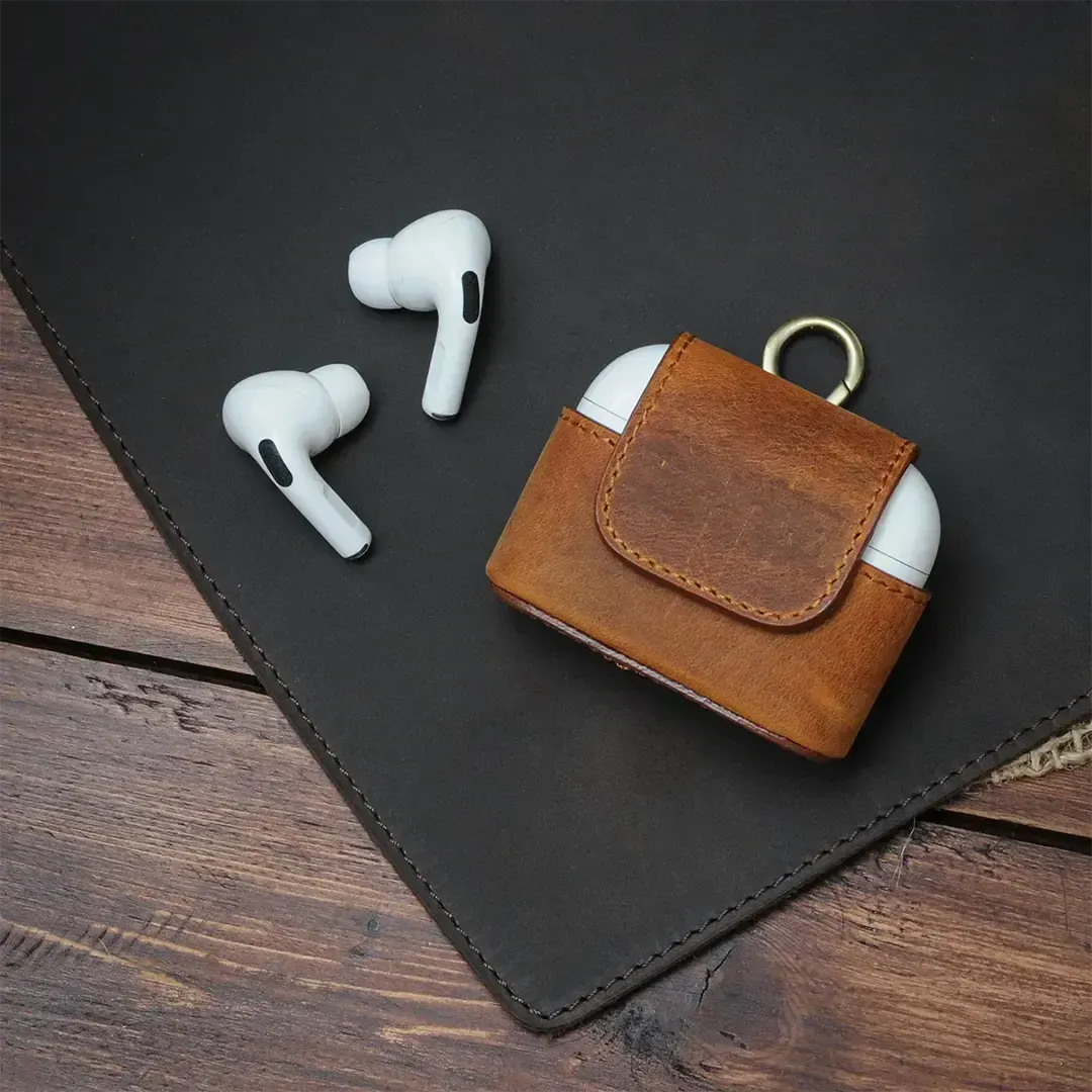 custom airpod pro case camel by Mayacraft